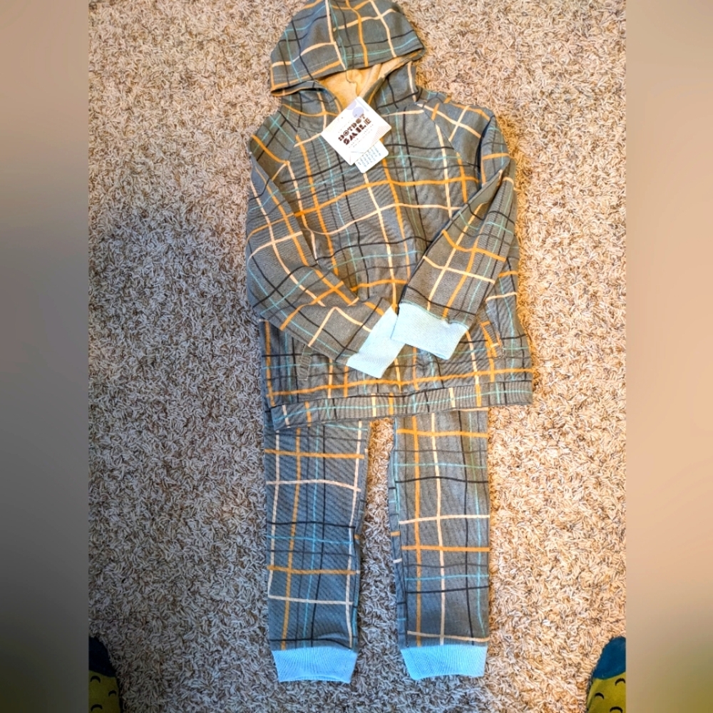 #10 Hooded Top & Matching Pants                box#10